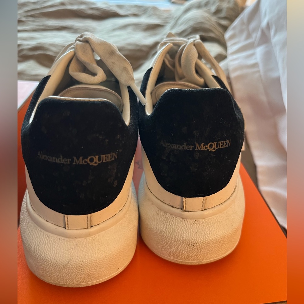 Alexander McQueen Sneakers - 100% authentic